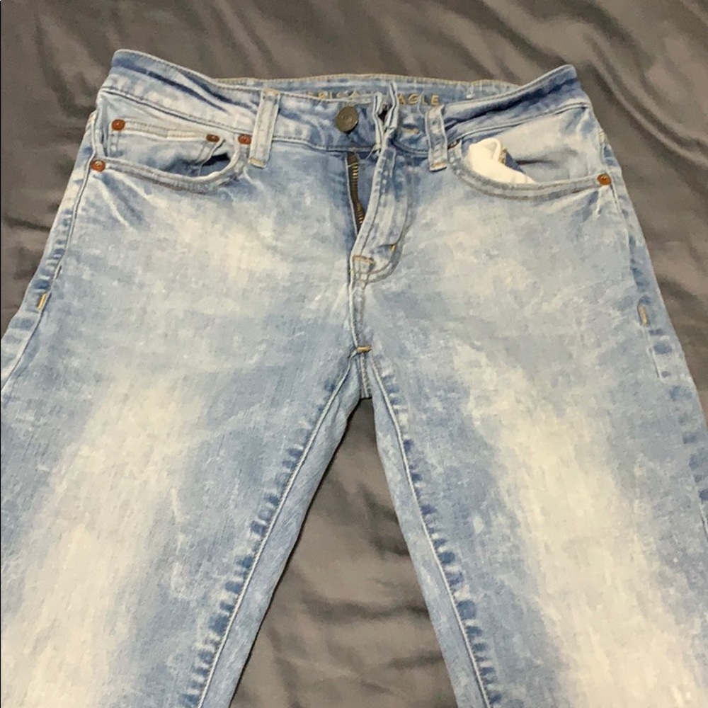 American Eagle Skinny Jeans. Size 28 x 30.
